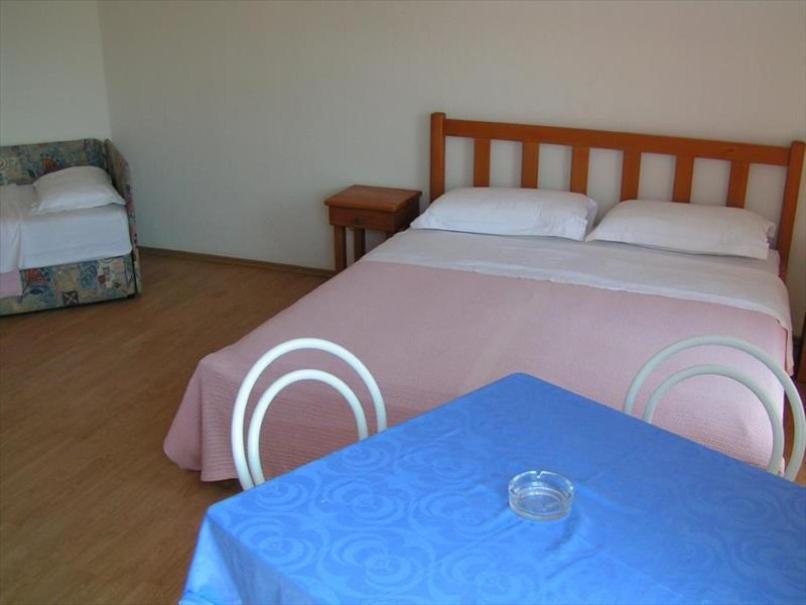 Apartments Gabrijela Биоград на Мору Екстериор снимка